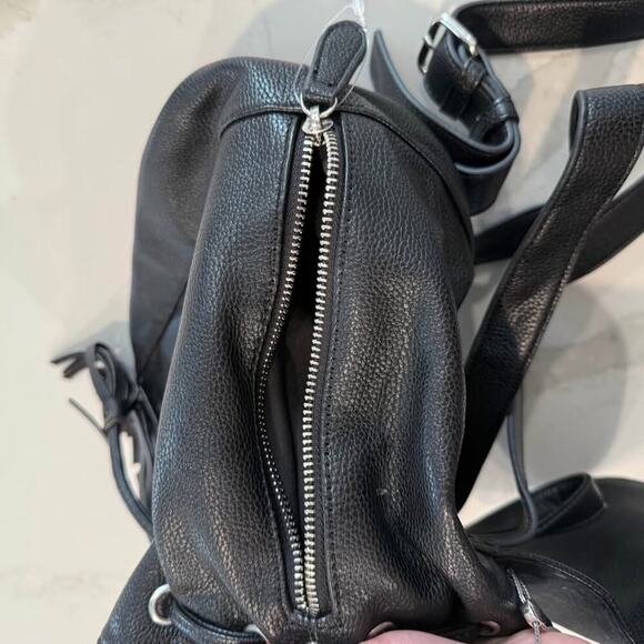 Forever 21 Black Faux Leather Drawstring Backpack Purse Tassel Adjustable Straps - Picture 9 of 9